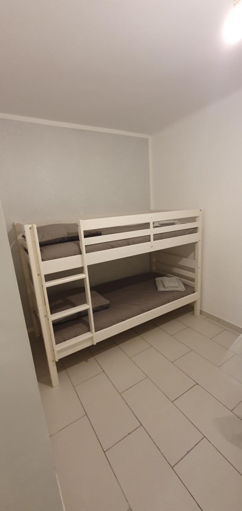 3 Pieces Sur Centre Appartement *